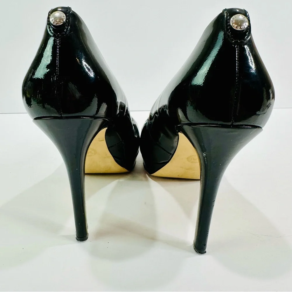MICHAEL KORS IONNA BLACK SIZE 8 1/2 PATENT LEATHER 4” HEELS GREAT CONDITION - Picture 6 of 8